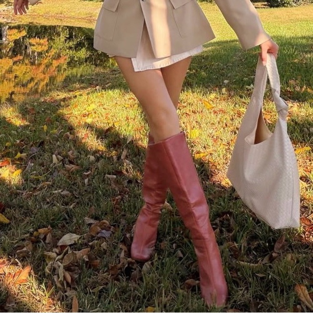 Women's Leather Boot, Size 9 In Soft Pink